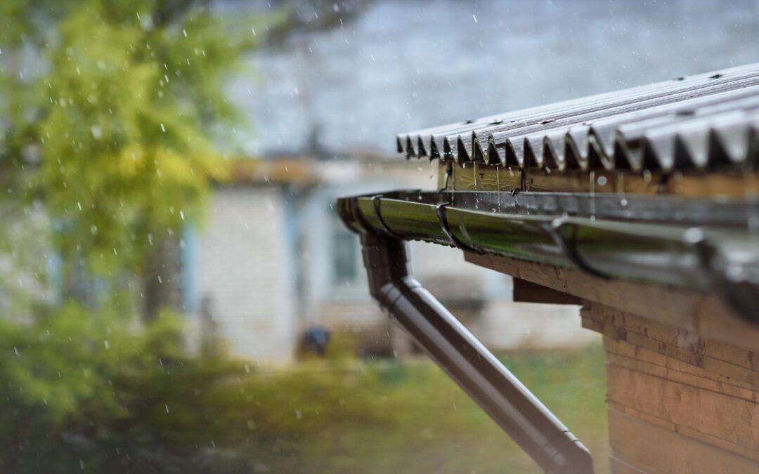 Practical Solutions for Fixing Gutter Overflow in Your Home