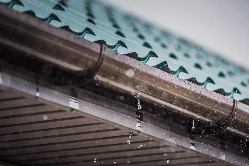 gutter repair in okc-red river roofing